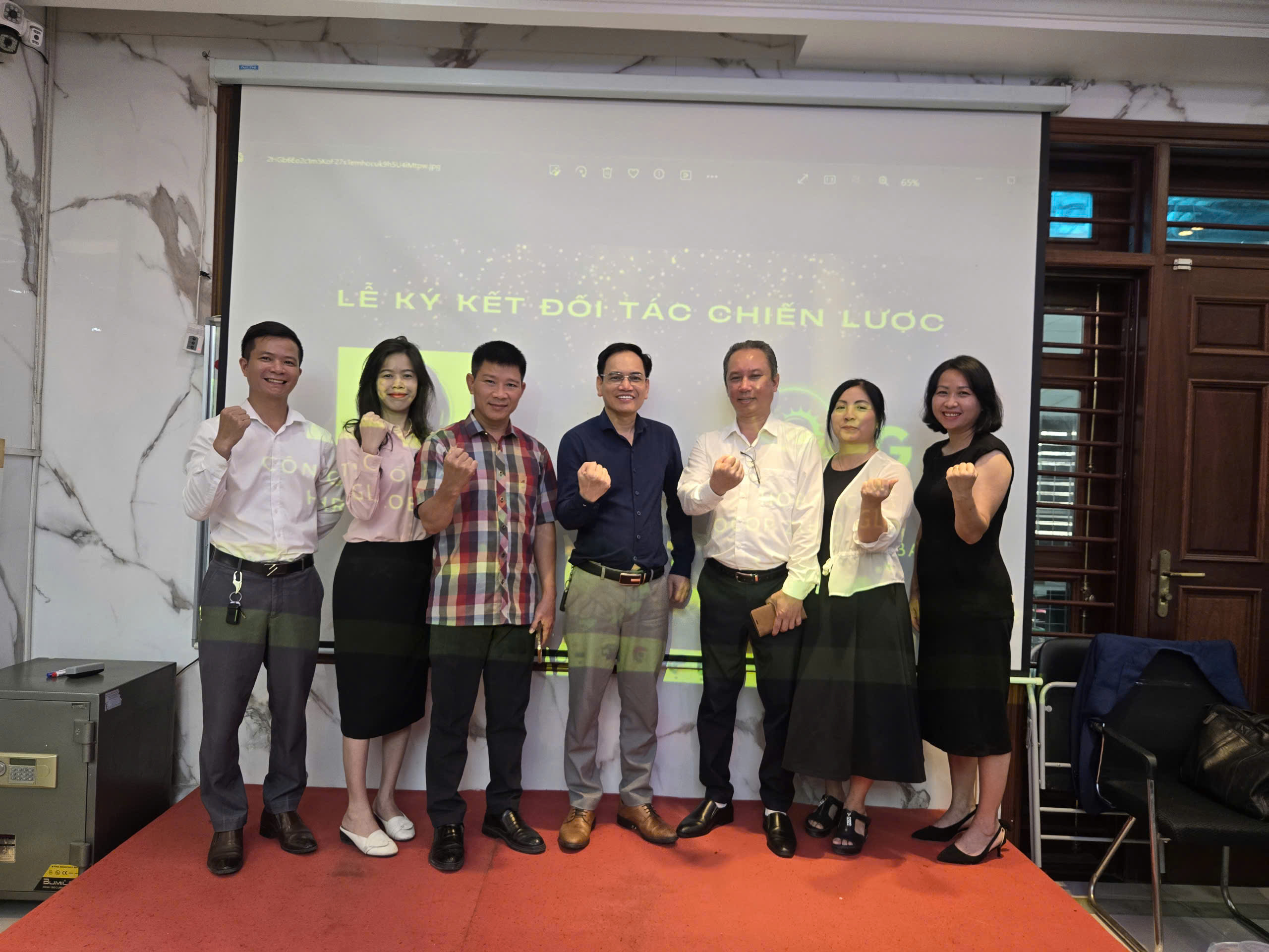 IELTS 9.0 ký hợp tác chiến lược với NAEM và OCOP ZULO